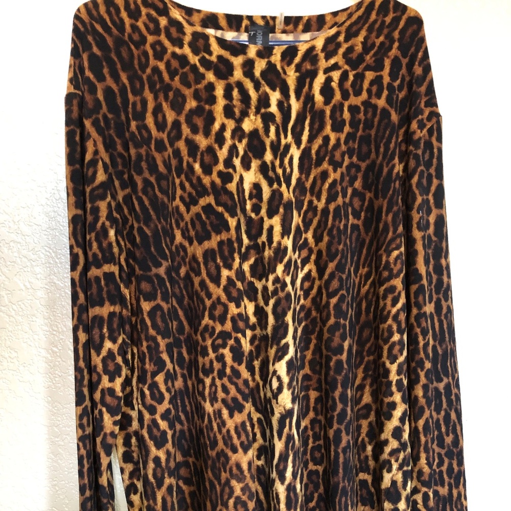 Norma Kamali Pantera Leopard Print Long Sleeve Top